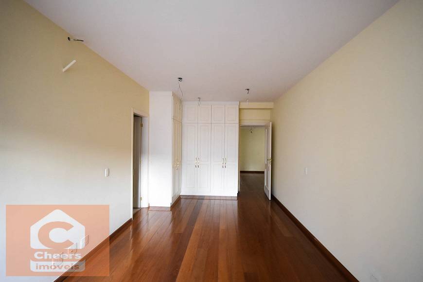 Apartamento à venda com 4 quartos, 215m² - Foto 20