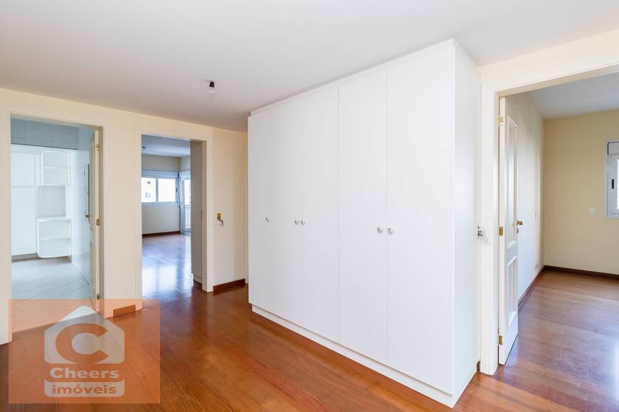 Apartamento à venda com 4 quartos, 215m² - Foto 25