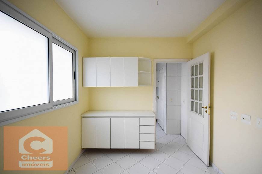 Apartamento à venda com 4 quartos, 215m² - Foto 18