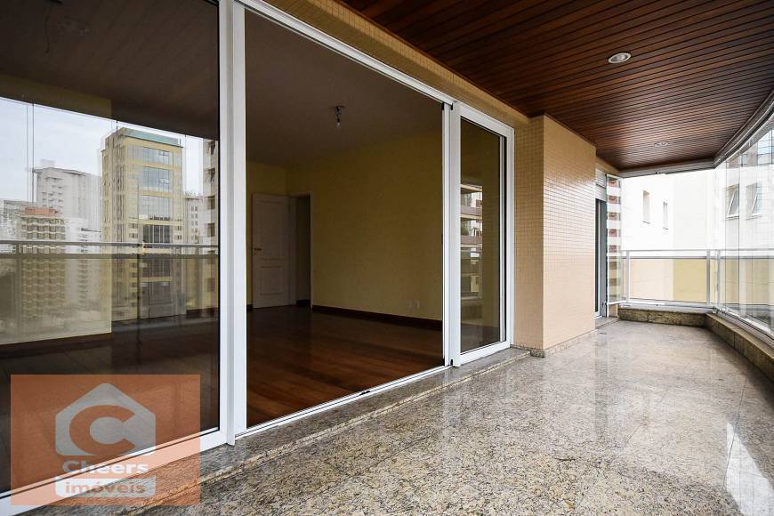 Apartamento à venda com 4 quartos, 215m² - Foto 29