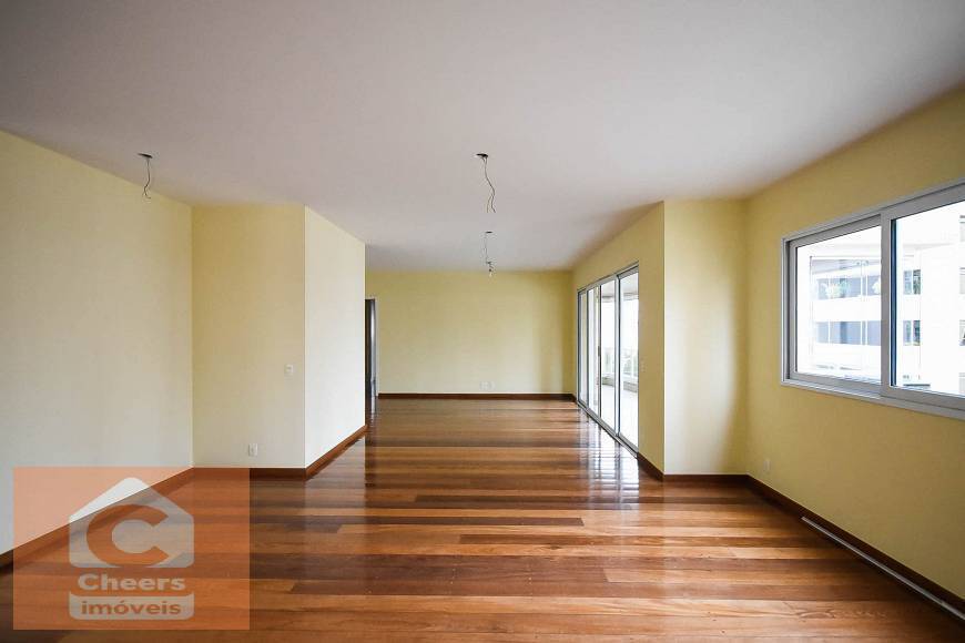 Apartamento à venda com 4 quartos, 215m² - Foto 36