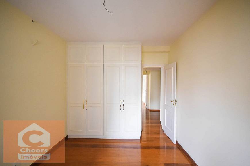 Apartamento à venda com 4 quartos, 215m² - Foto 27