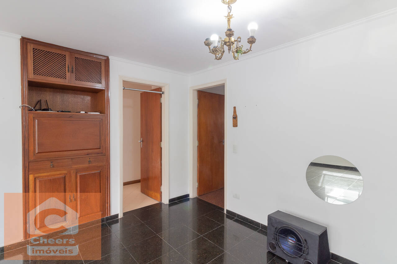 Apartamento à venda com 3 quartos, 142m² - Foto 3