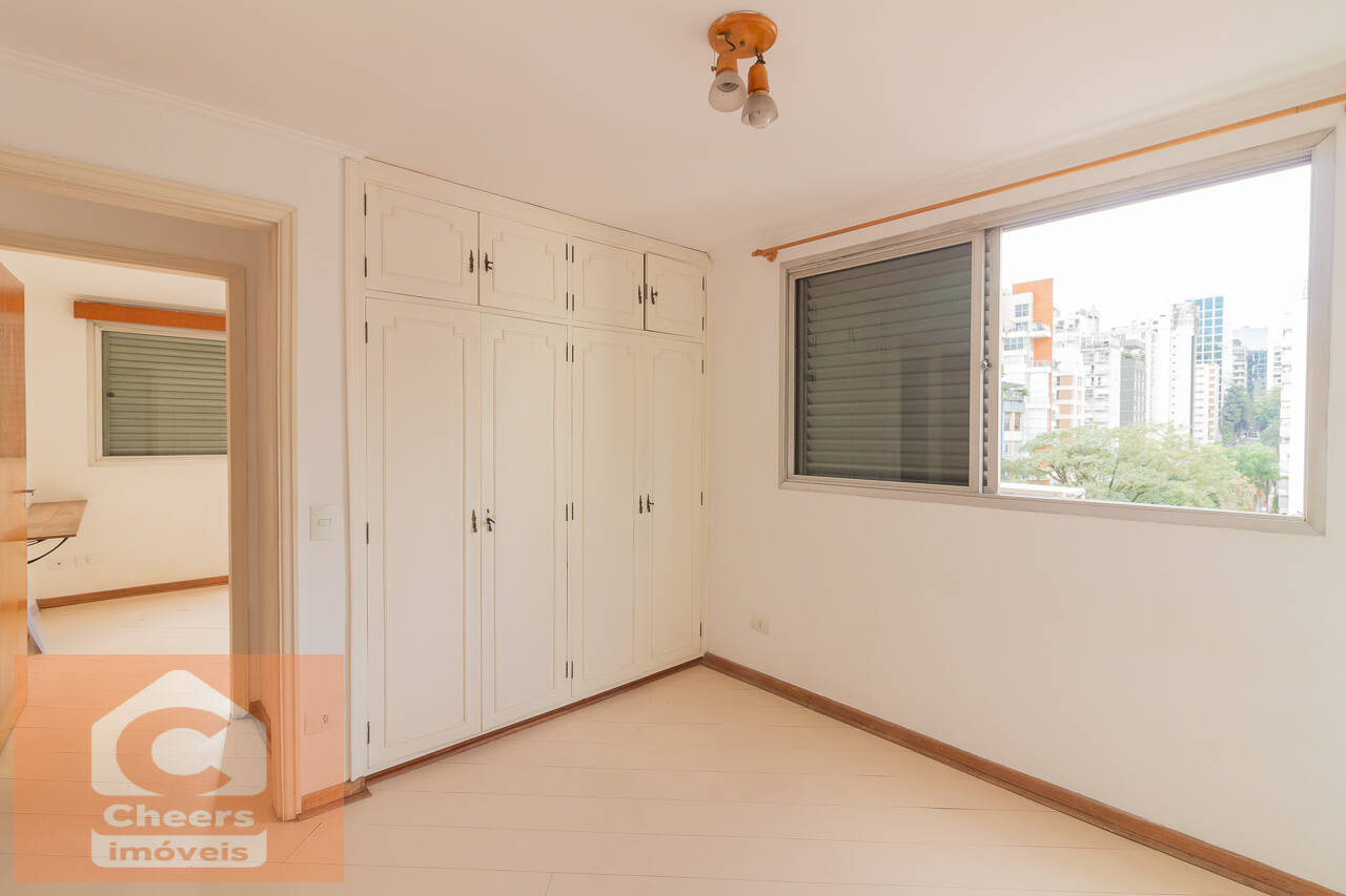 Apartamento à venda com 3 quartos, 142m² - Foto 15