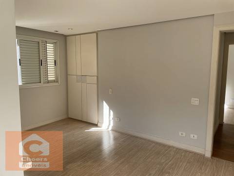 Apartamento para alugar com 2 quartos, 105m² - Foto 7