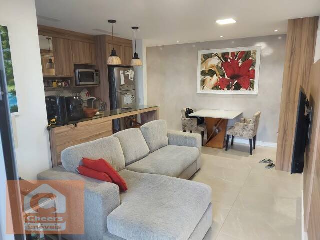 Apartamento à venda com 2 quartos, 71m² - Foto 3