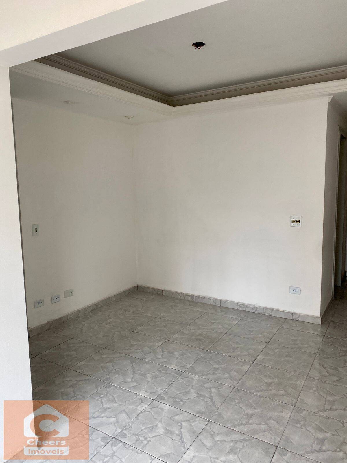 Apartamento à venda com 2 quartos, 64m² - Foto 3