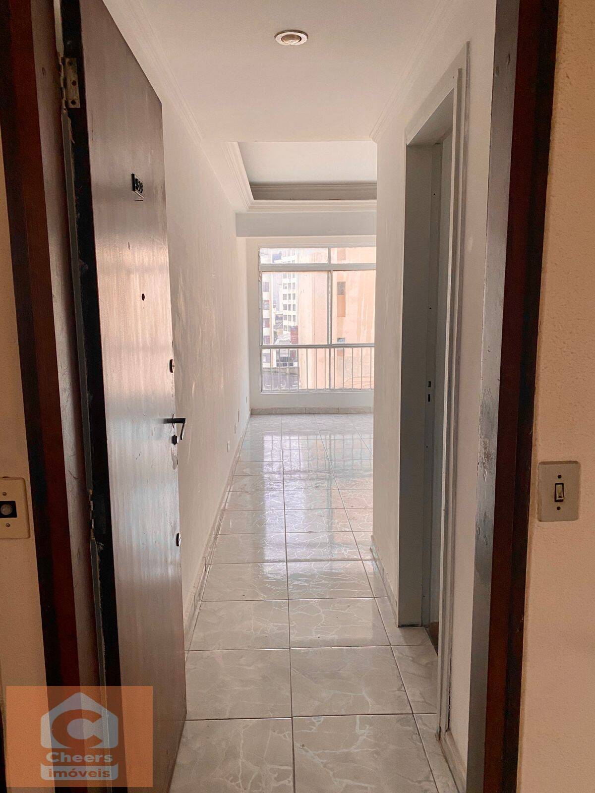 Apartamento à venda com 2 quartos, 64m² - Foto 1