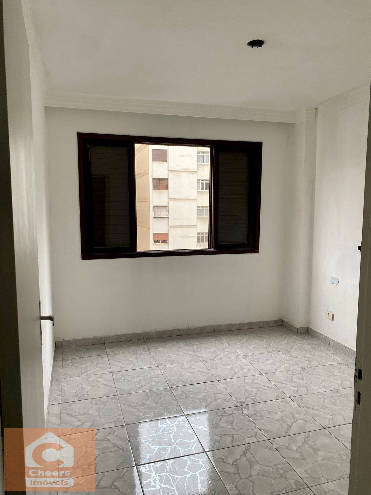 Apartamento à venda com 2 quartos, 64m² - Foto 7