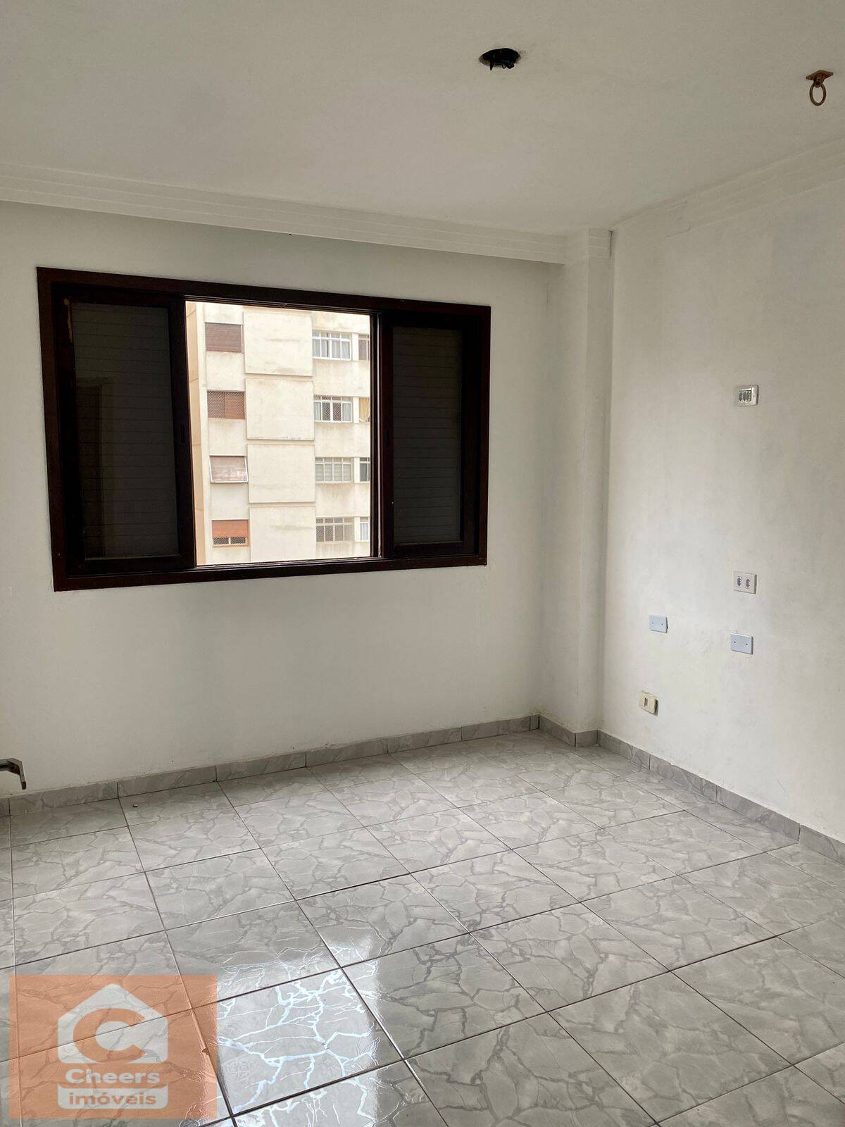 Apartamento à venda com 2 quartos, 64m² - Foto 8