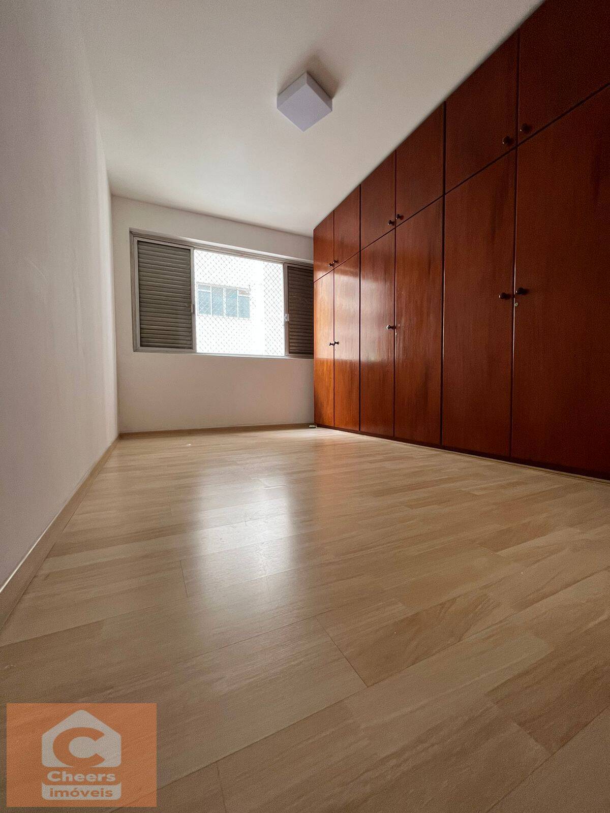 Apartamento à venda com 3 quartos, 200m² - Foto 6