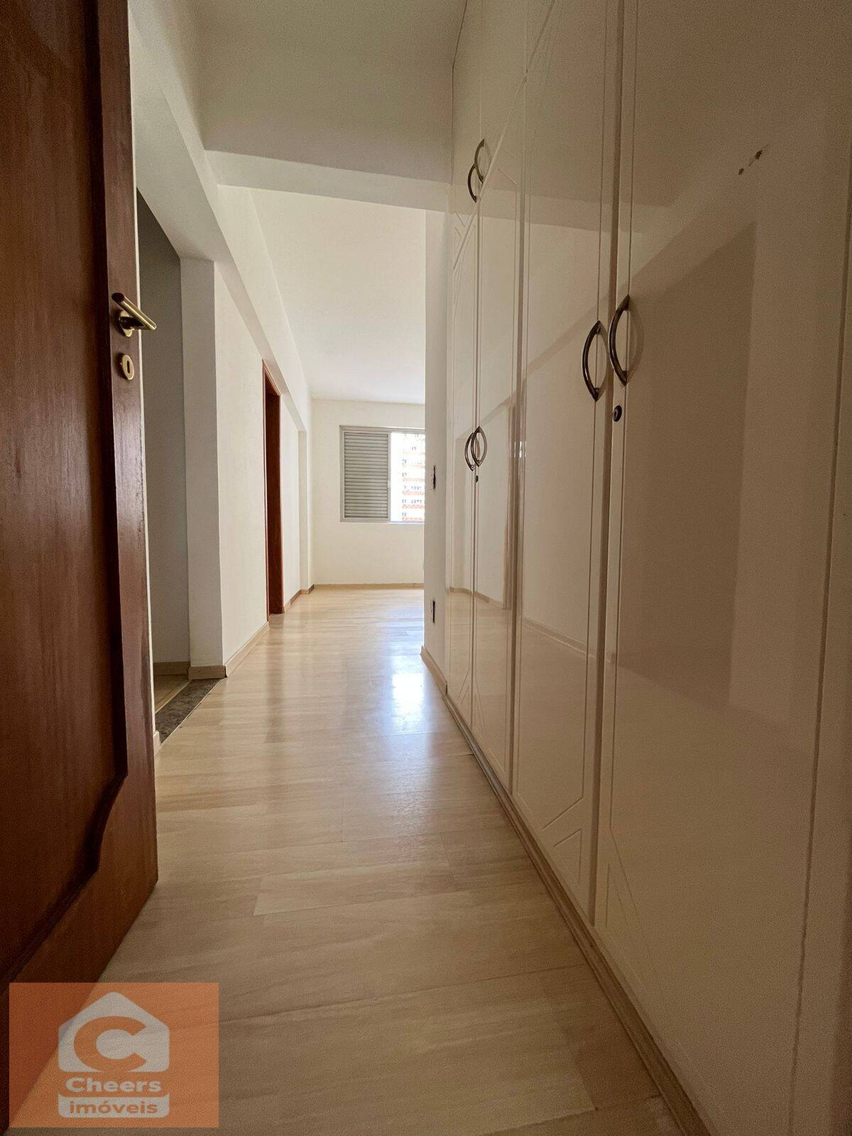 Apartamento à venda com 3 quartos, 200m² - Foto 11