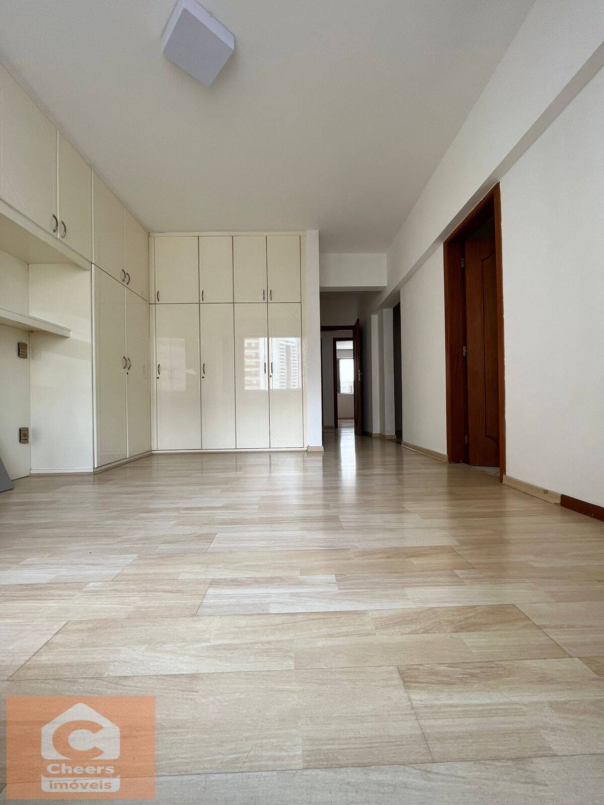 Apartamento à venda com 3 quartos, 200m² - Foto 13