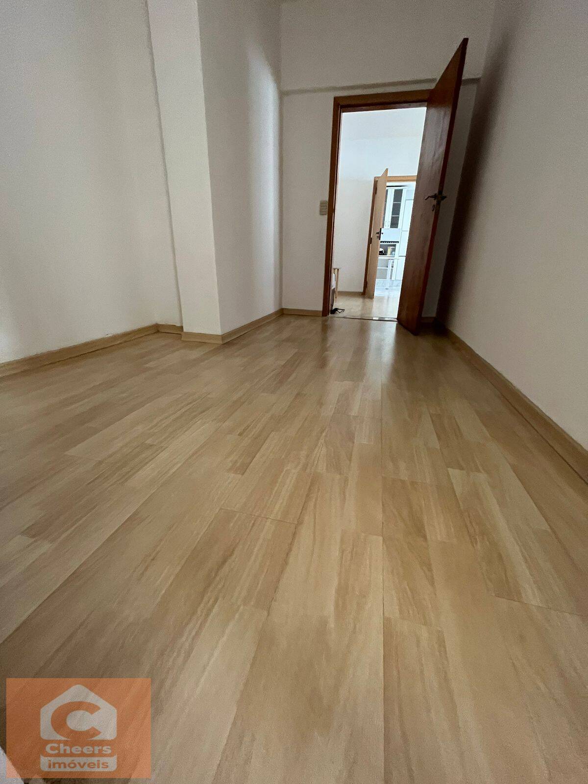 Apartamento à venda com 3 quartos, 200m² - Foto 8