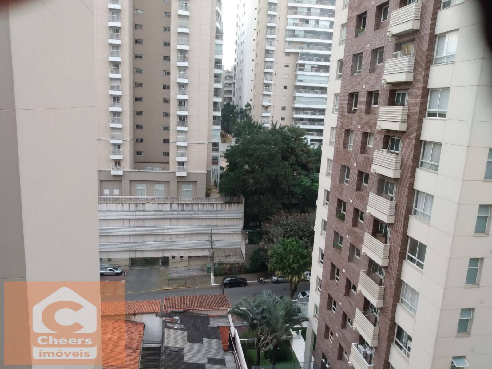 Apartamento à venda com 2 quartos, 78m² - Foto 2