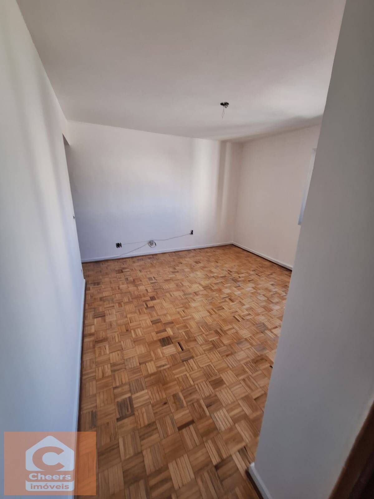 Apartamento à venda com 2 quartos, 73m² - Foto 2