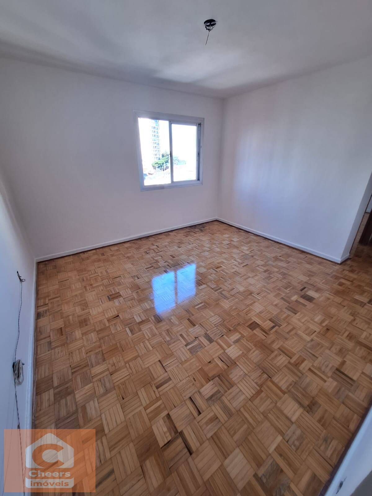 Apartamento à venda com 2 quartos, 73m² - Foto 4