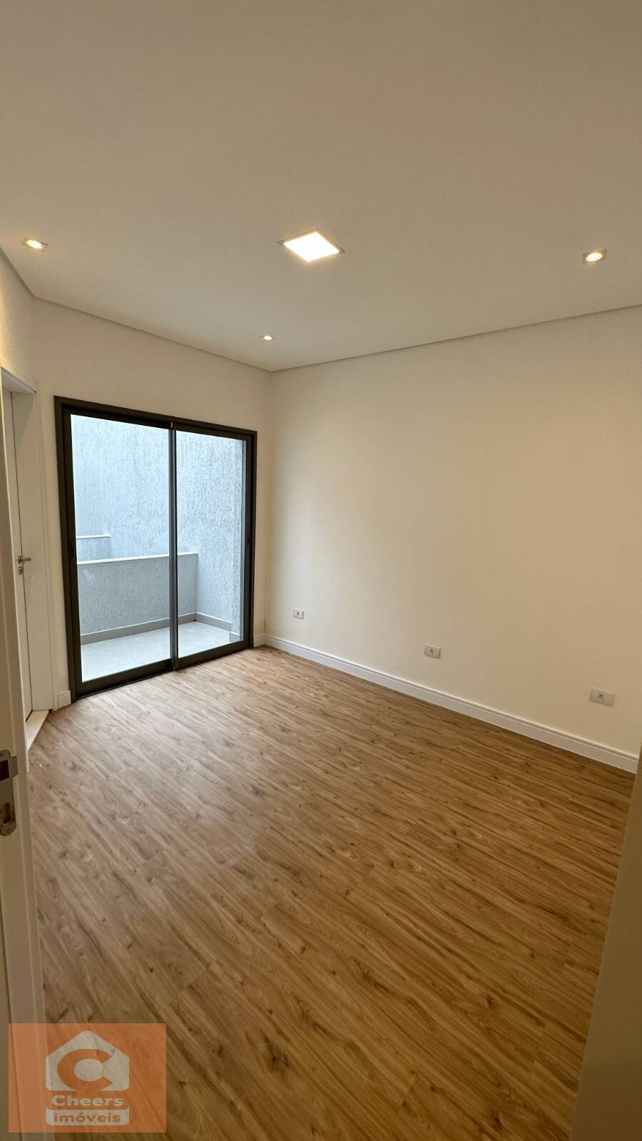 Casa à venda com 3 quartos, 240m² - Foto 4