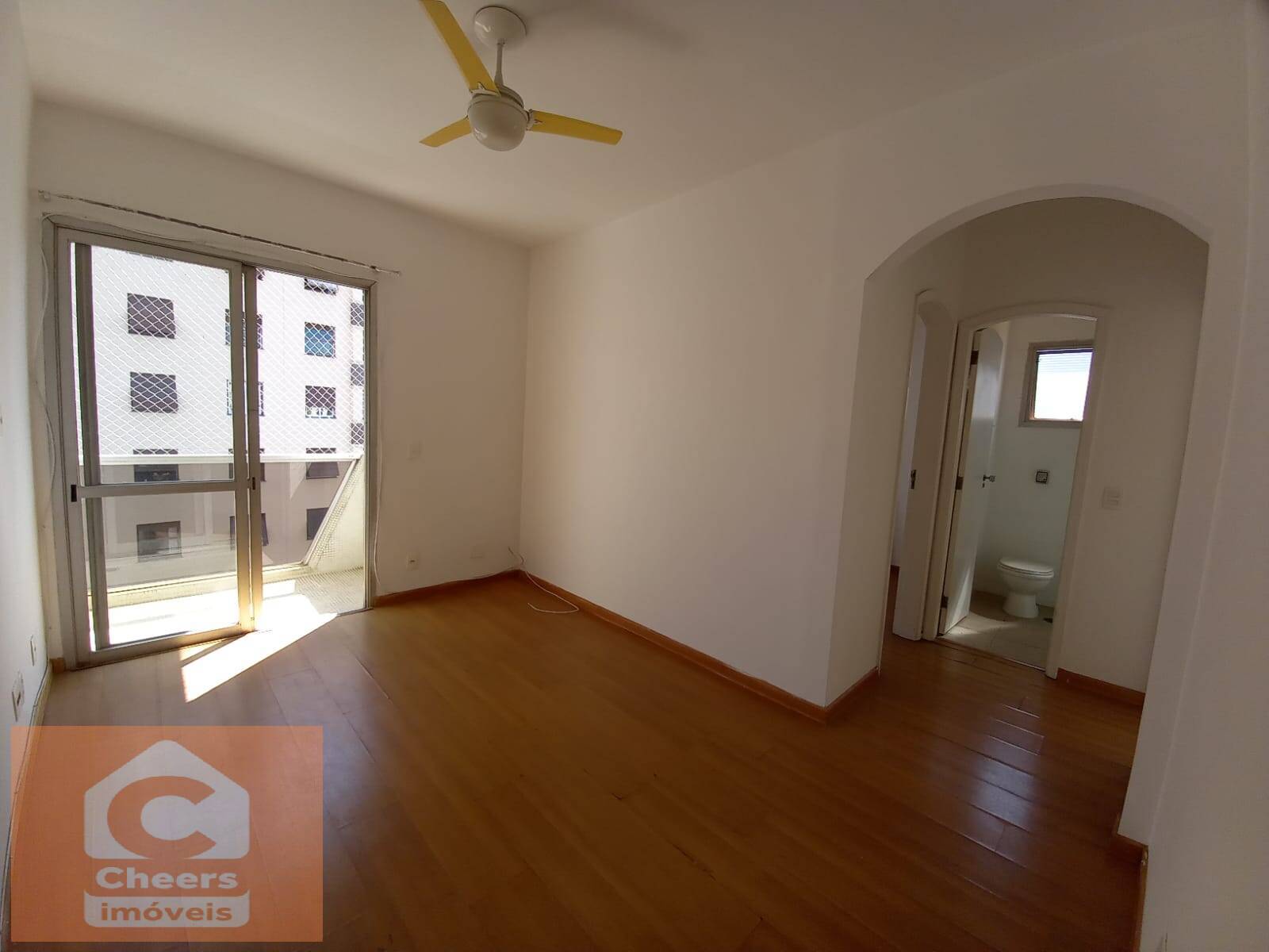 Apartamento para alugar com 1 quarto, 42m² - Foto 4