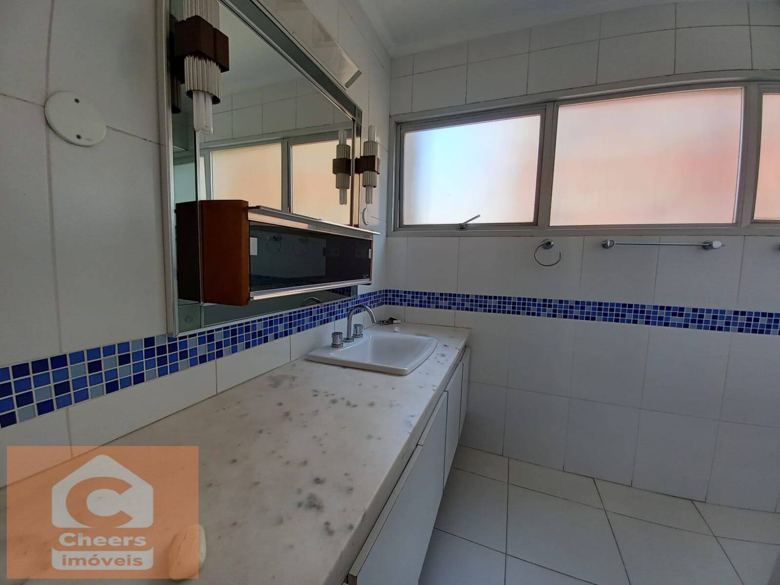 Apartamento à venda com 3 quartos, 121m² - Foto 10