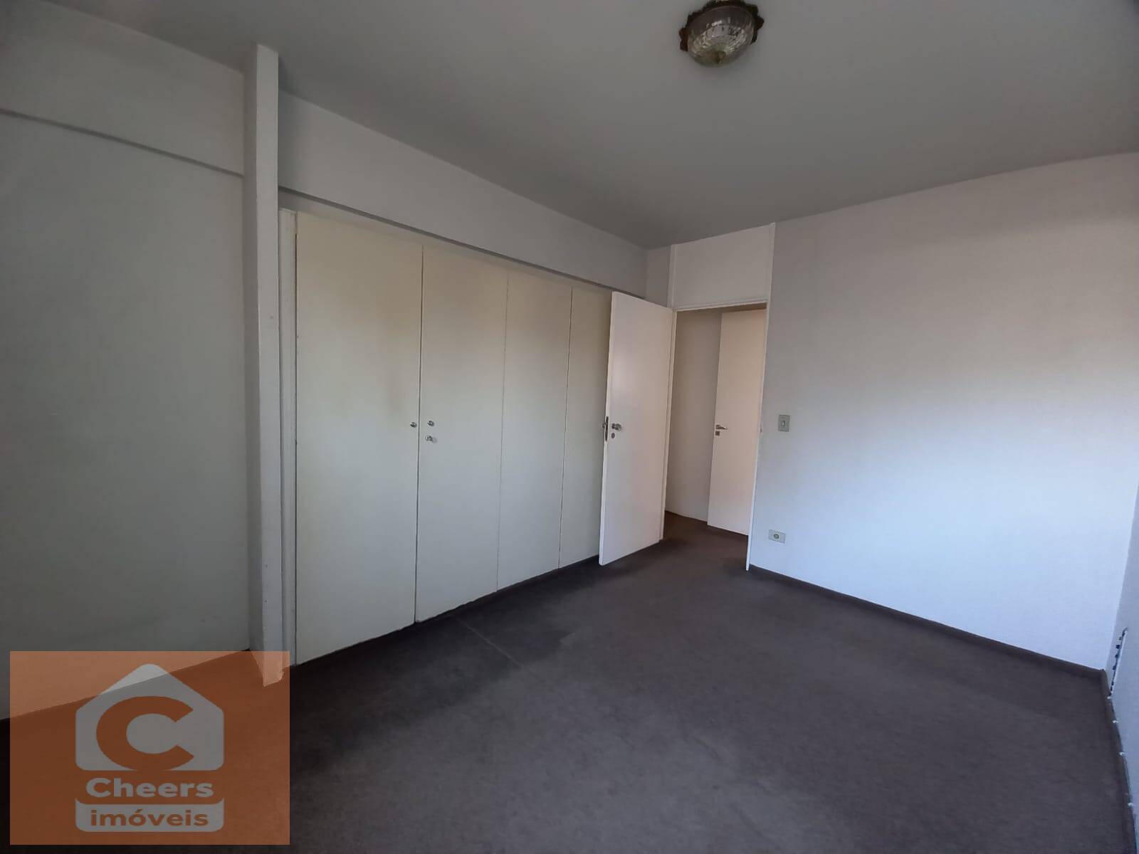 Apartamento à venda com 3 quartos, 121m² - Foto 3