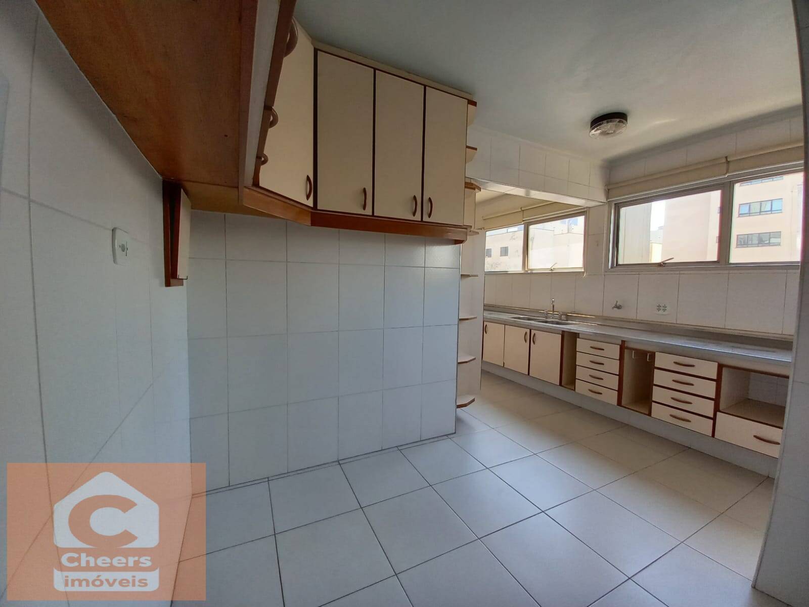 Apartamento à venda com 3 quartos, 121m² - Foto 18