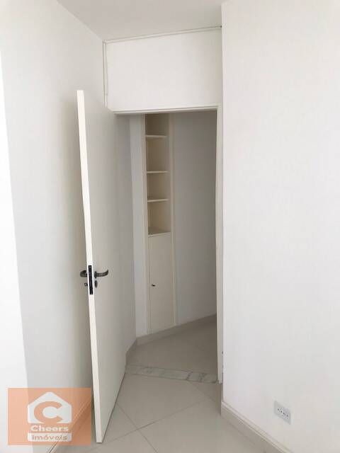 Apartamento à venda com 3 quartos, 190m² - Foto 15