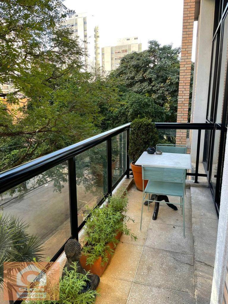 Apartamento para alugar com 3 quartos, 156m² - Foto 4