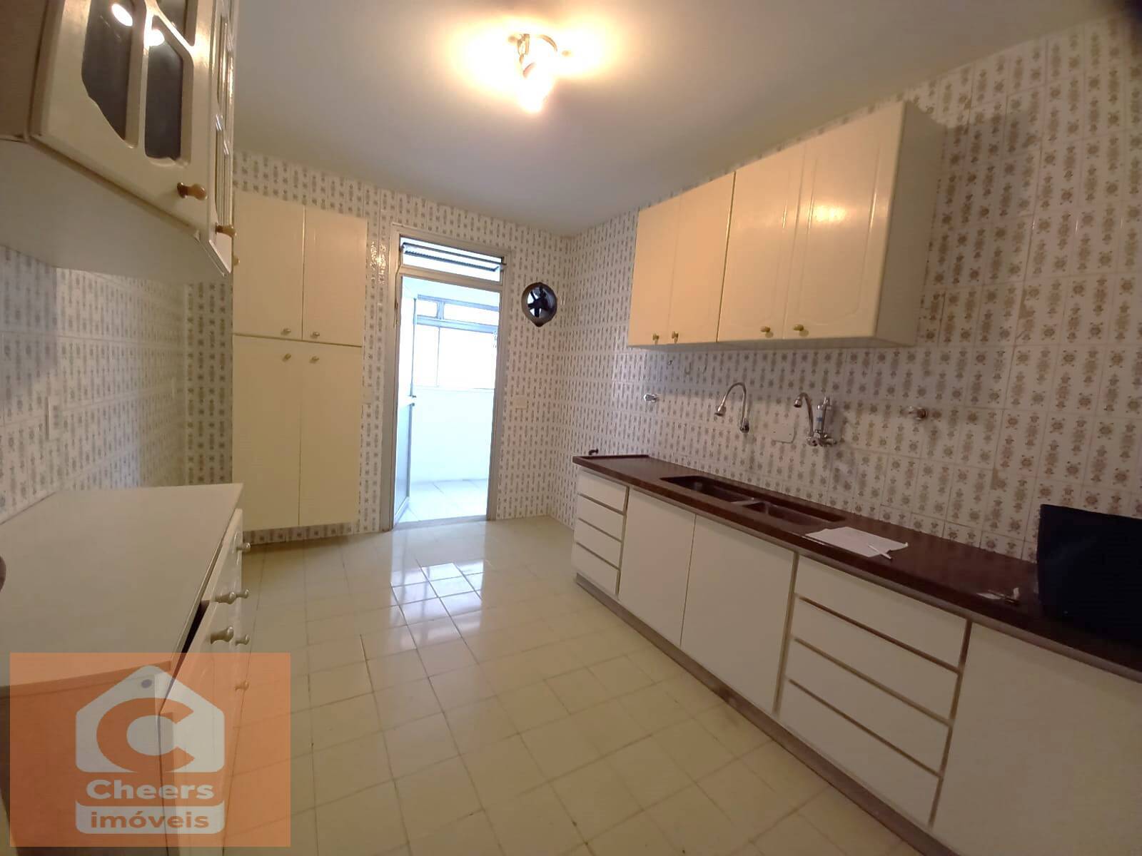 Apartamento para alugar com 3 quartos, 98m² - Foto 9