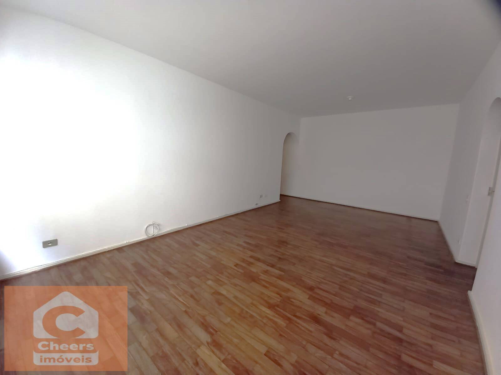 Apartamento para alugar com 3 quartos, 98m² - Foto 2