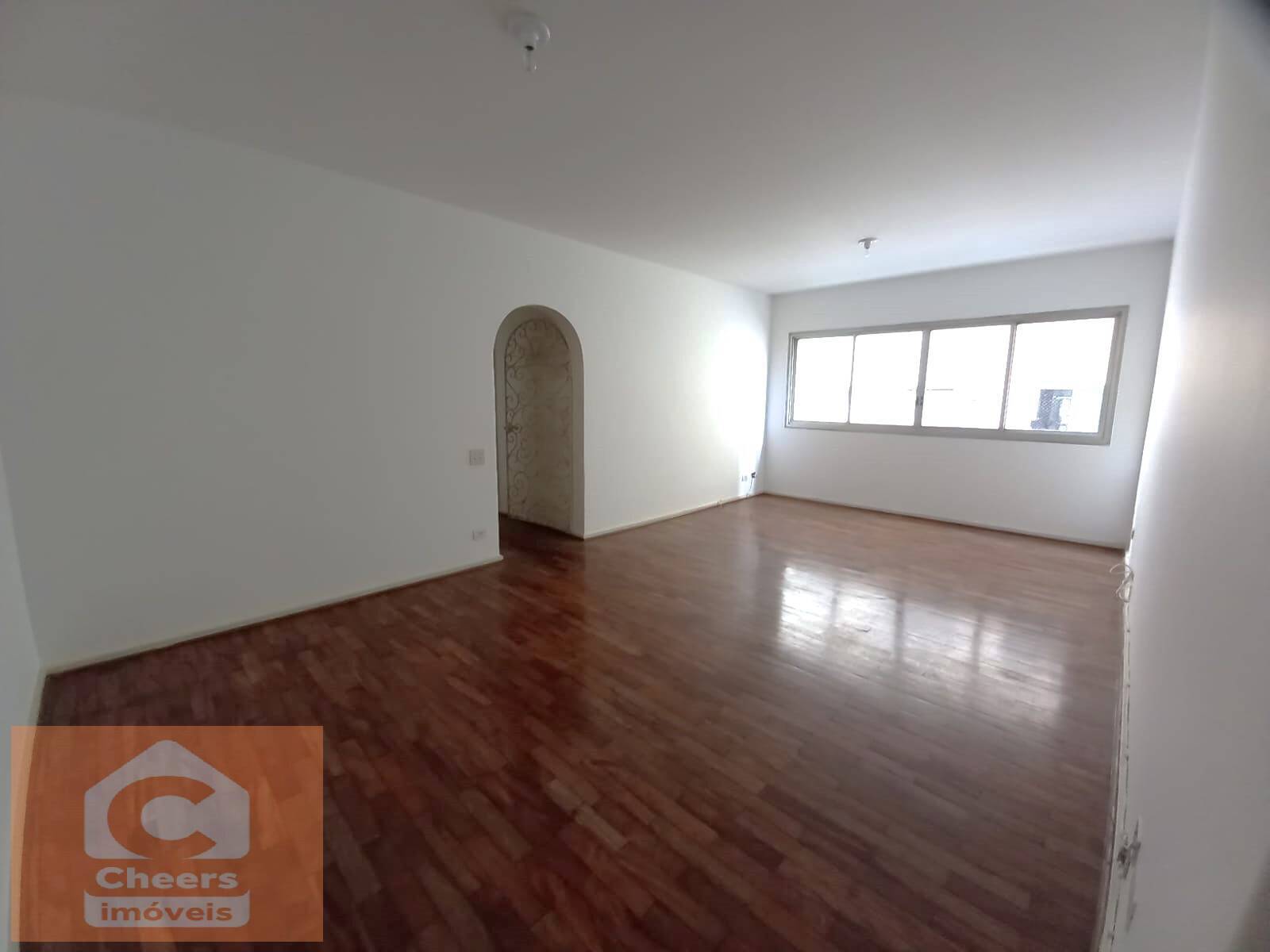 Apartamento para alugar com 3 quartos, 98m² - Foto 1