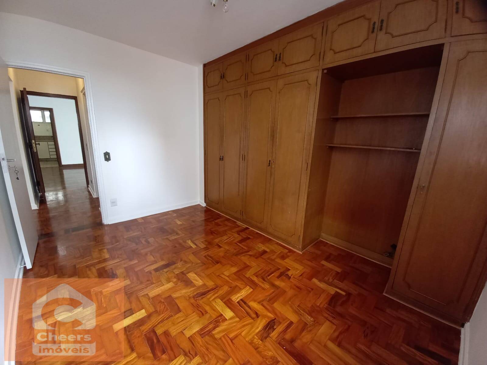 Apartamento à venda com 3 quartos, 140m² - Foto 10