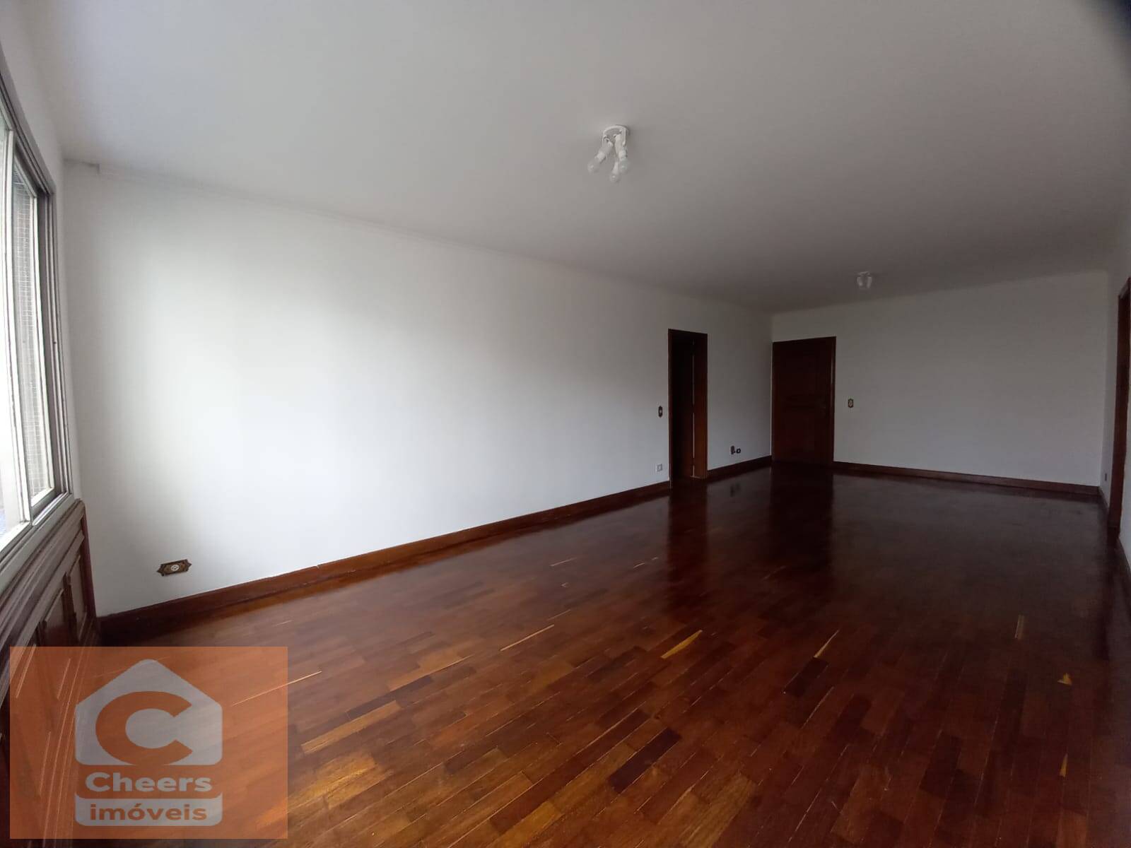 Apartamento à venda com 3 quartos, 140m² - Foto 5