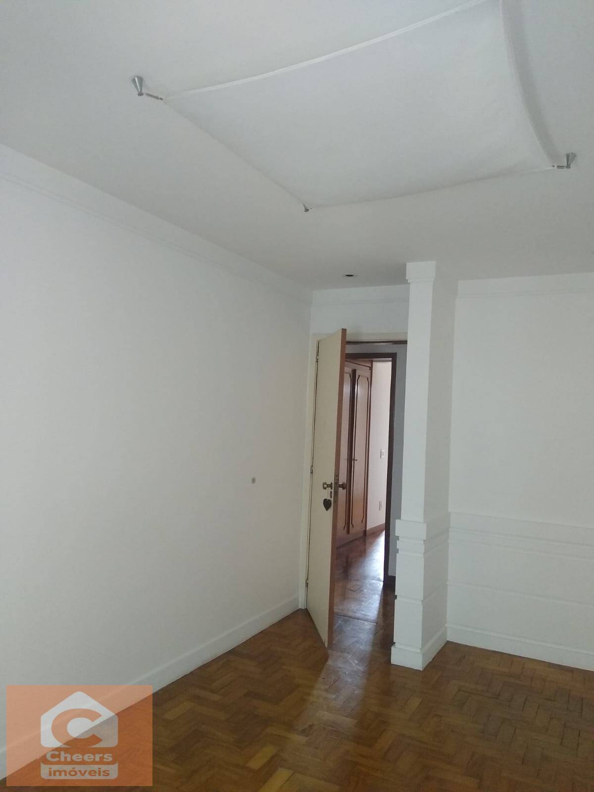 Apartamento para alugar com 3 quartos, 195m² - Foto 16