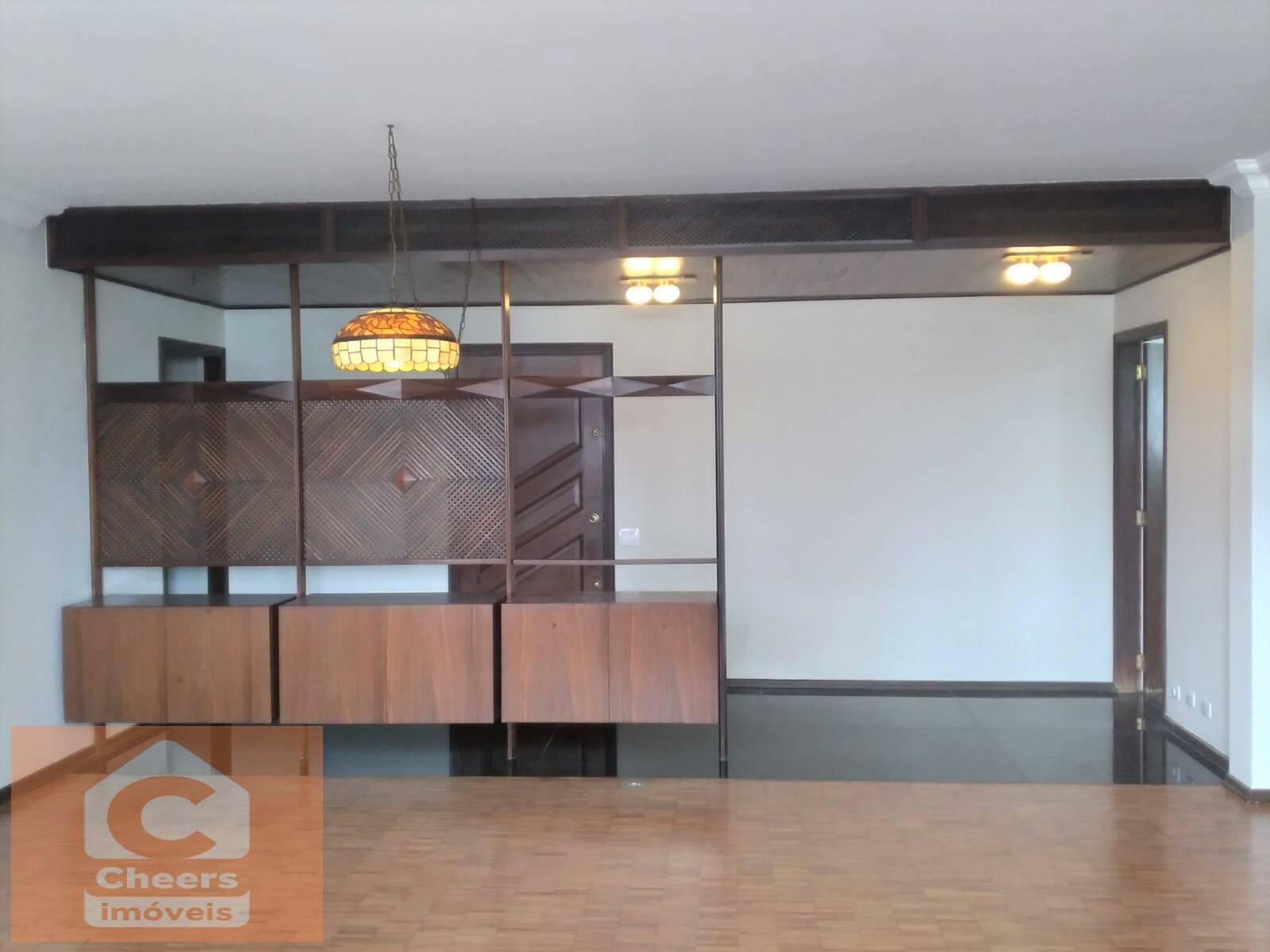 Apartamento para alugar com 3 quartos, 212m² - Foto 2