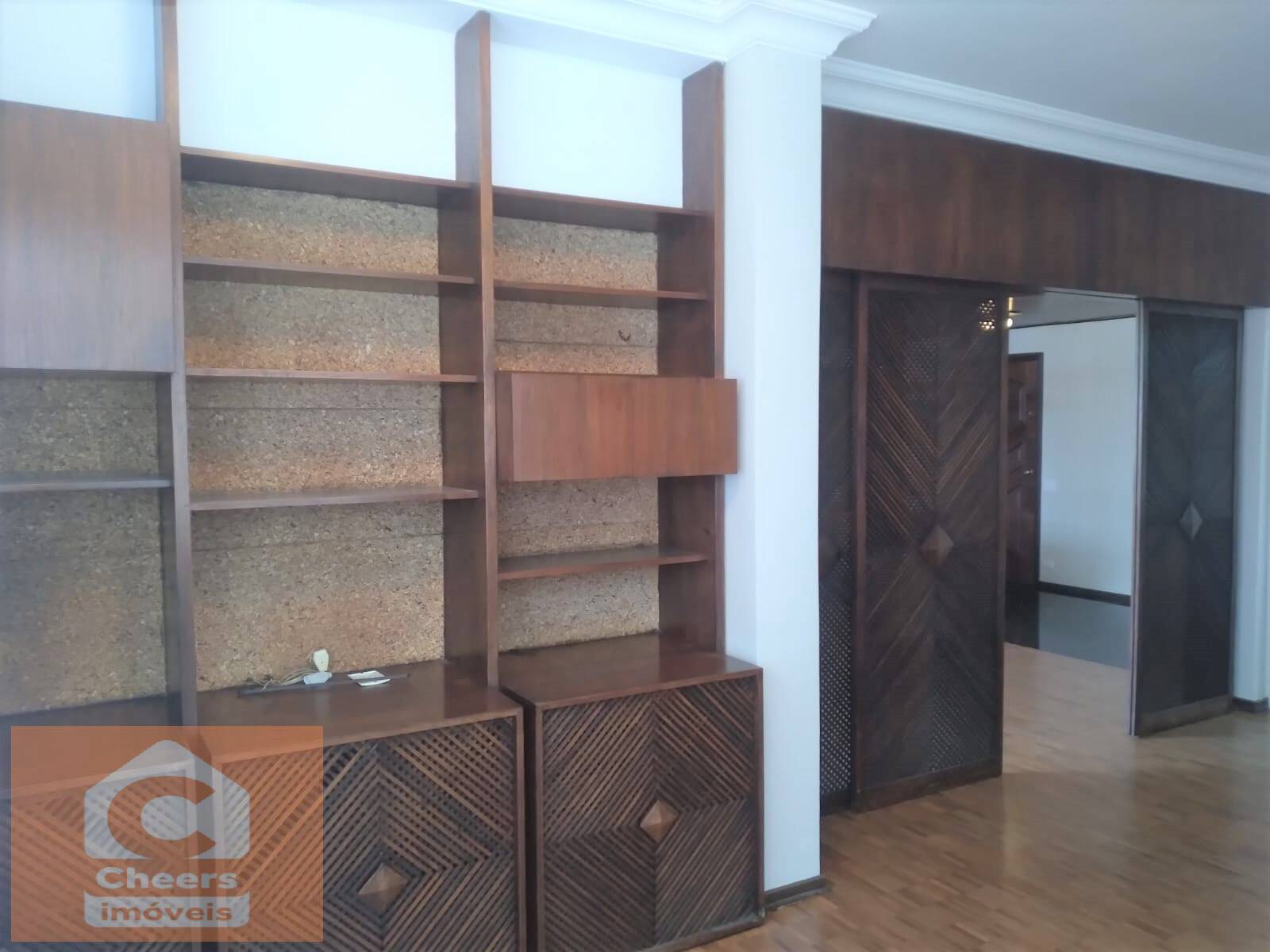 Apartamento para alugar com 3 quartos, 212m² - Foto 4