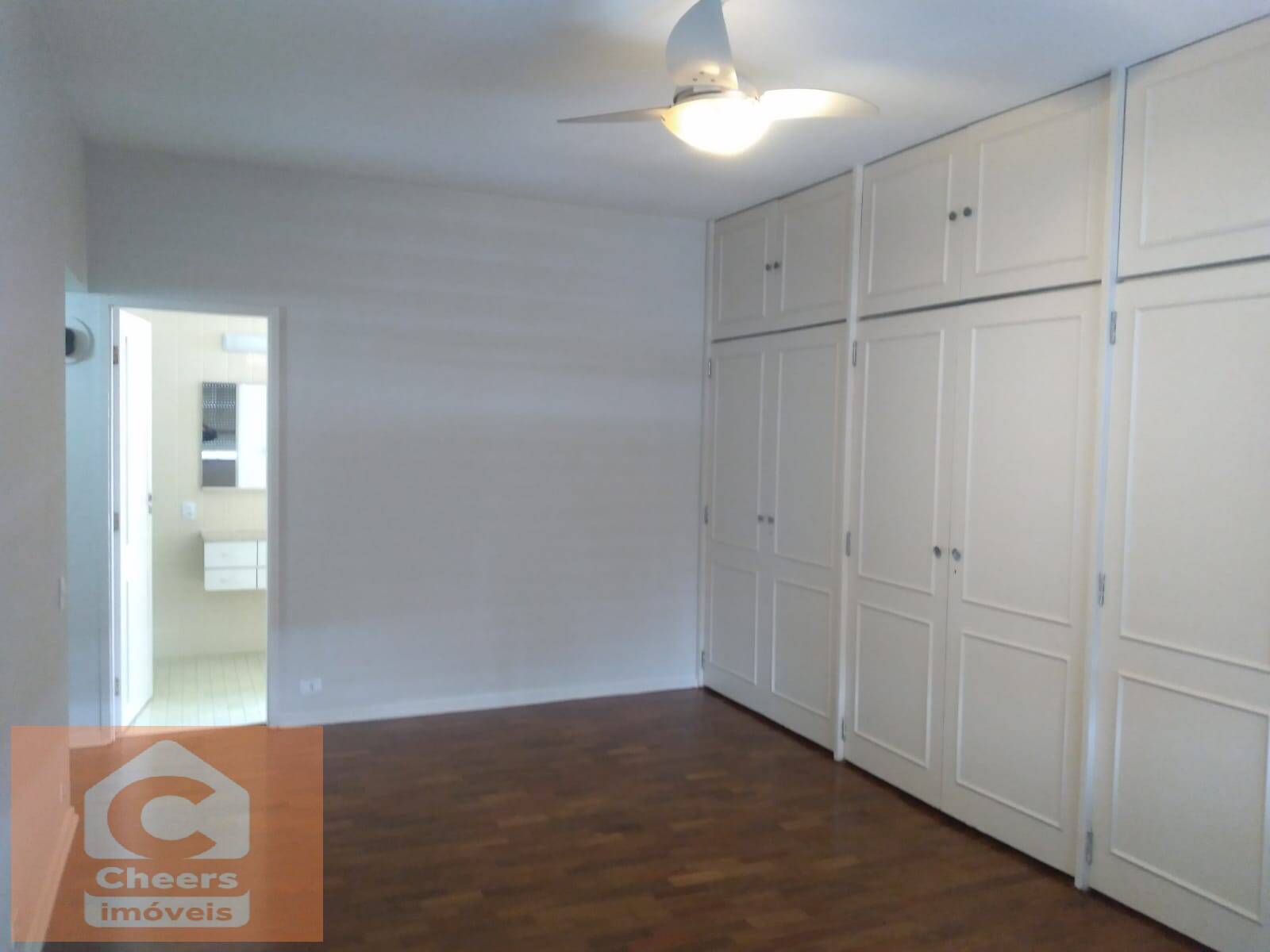 Apartamento para alugar com 3 quartos, 212m² - Foto 13