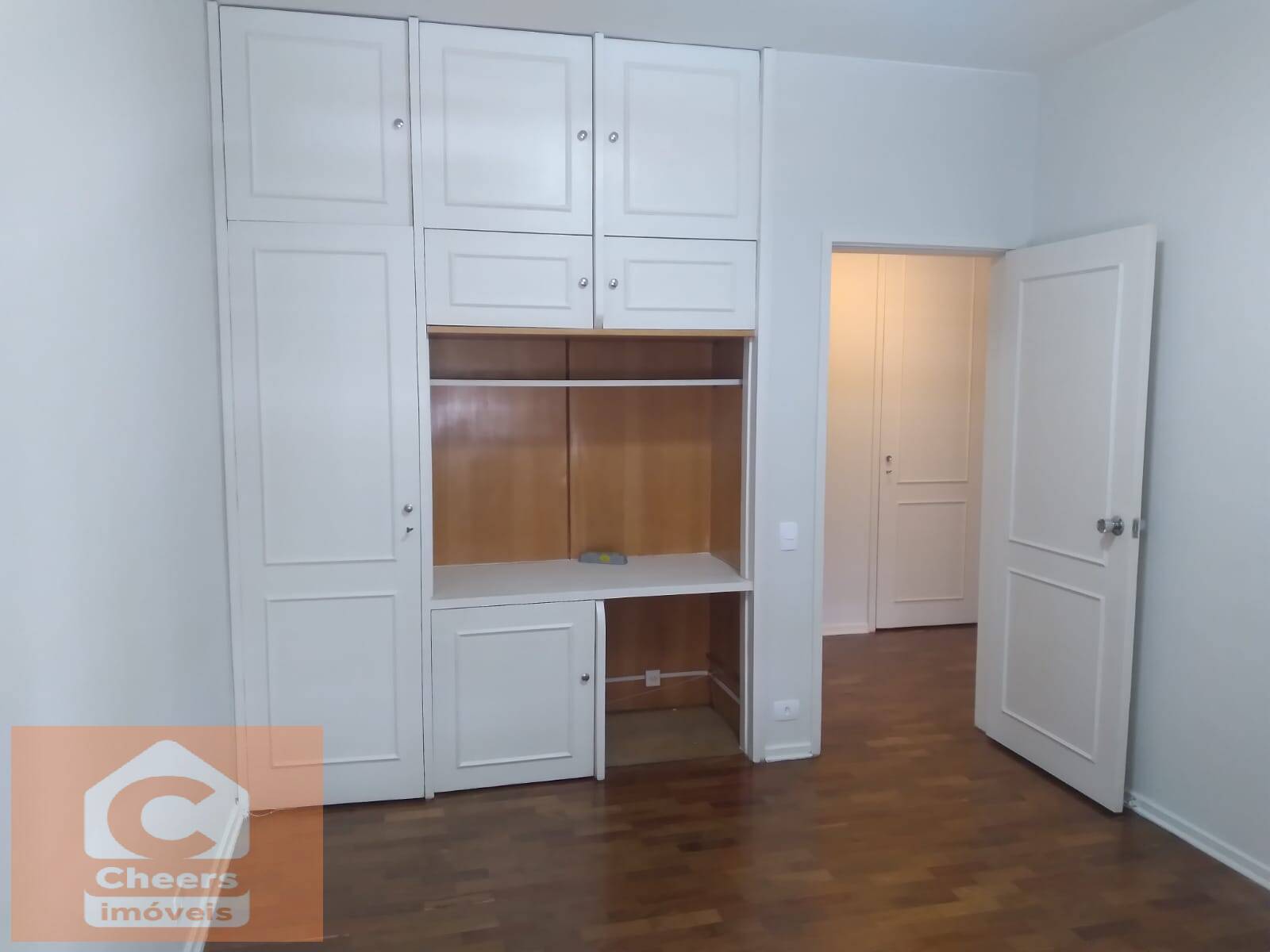 Apartamento para alugar com 3 quartos, 212m² - Foto 14