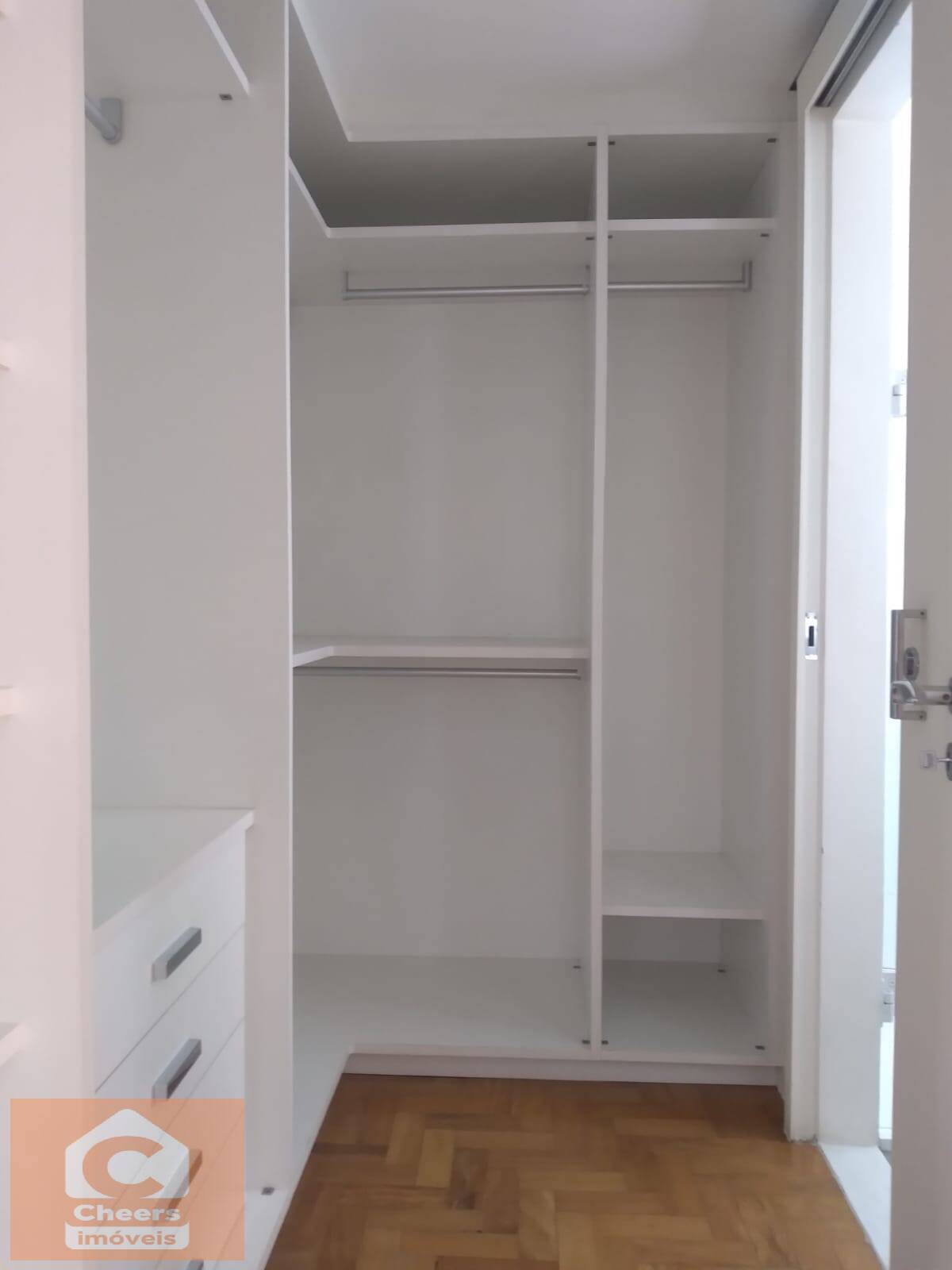 Apartamento à venda com 3 quartos, 250m² - Foto 13