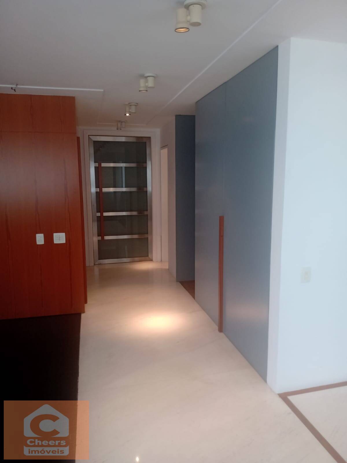 Apartamento à venda com 3 quartos, 190m² - Foto 4