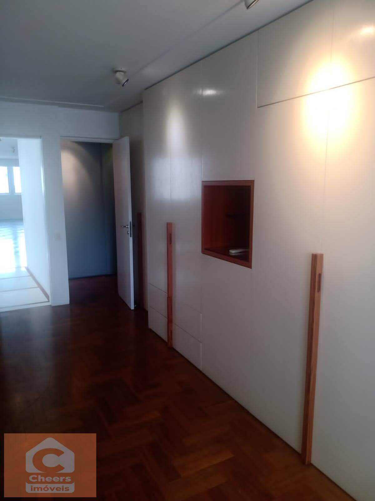 Apartamento à venda com 3 quartos, 190m² - Foto 9