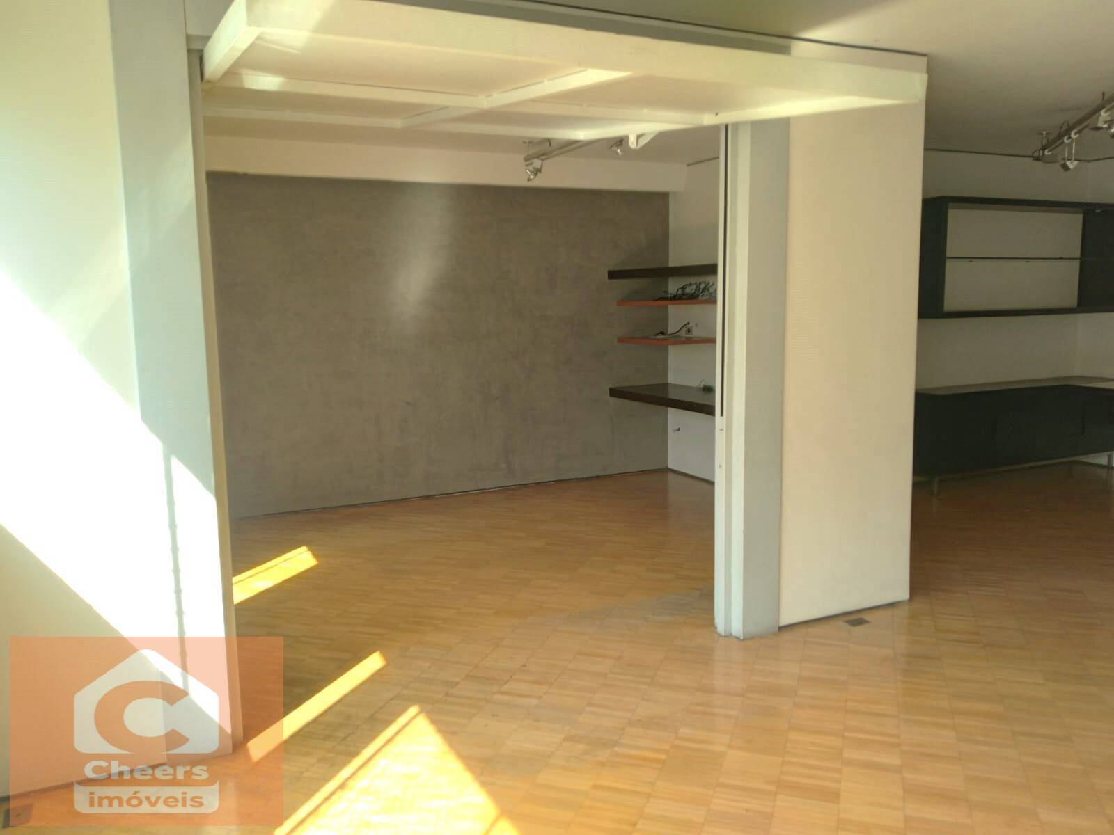 Apartamento à venda com 3 quartos, 160m² - Foto 2