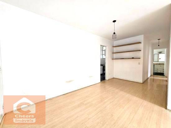 Apartamento à venda com 2 quartos, 75m² - Foto 3