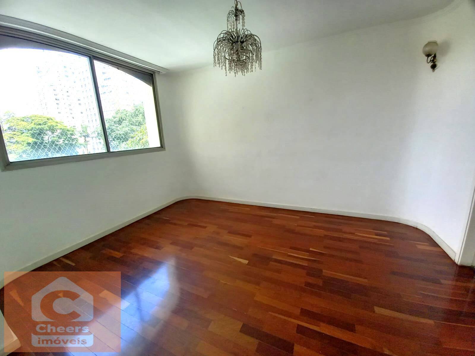 Apartamento para alugar com 4 quartos, 165m² - Foto 6