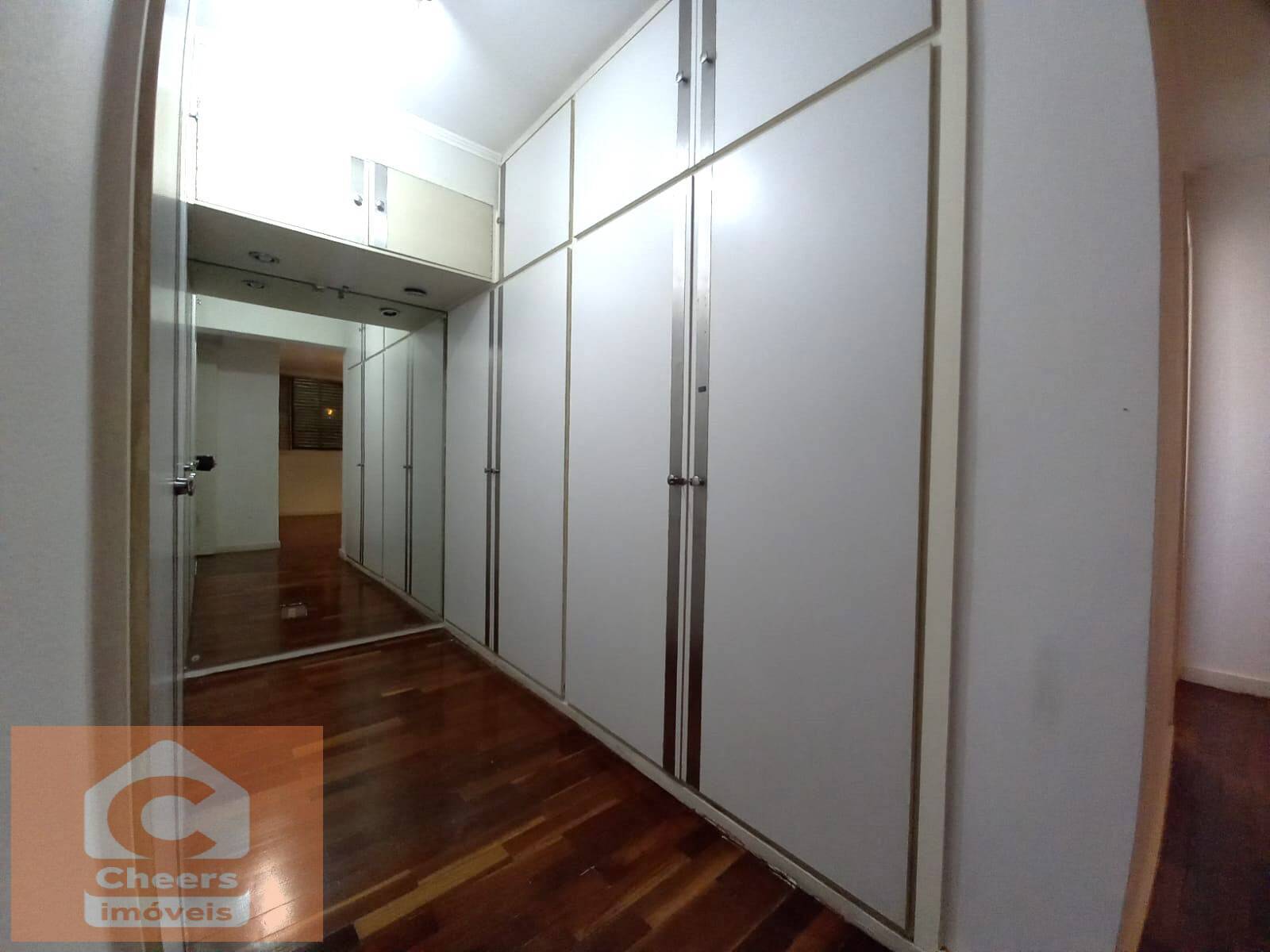 Apartamento para alugar com 4 quartos, 165m² - Foto 11