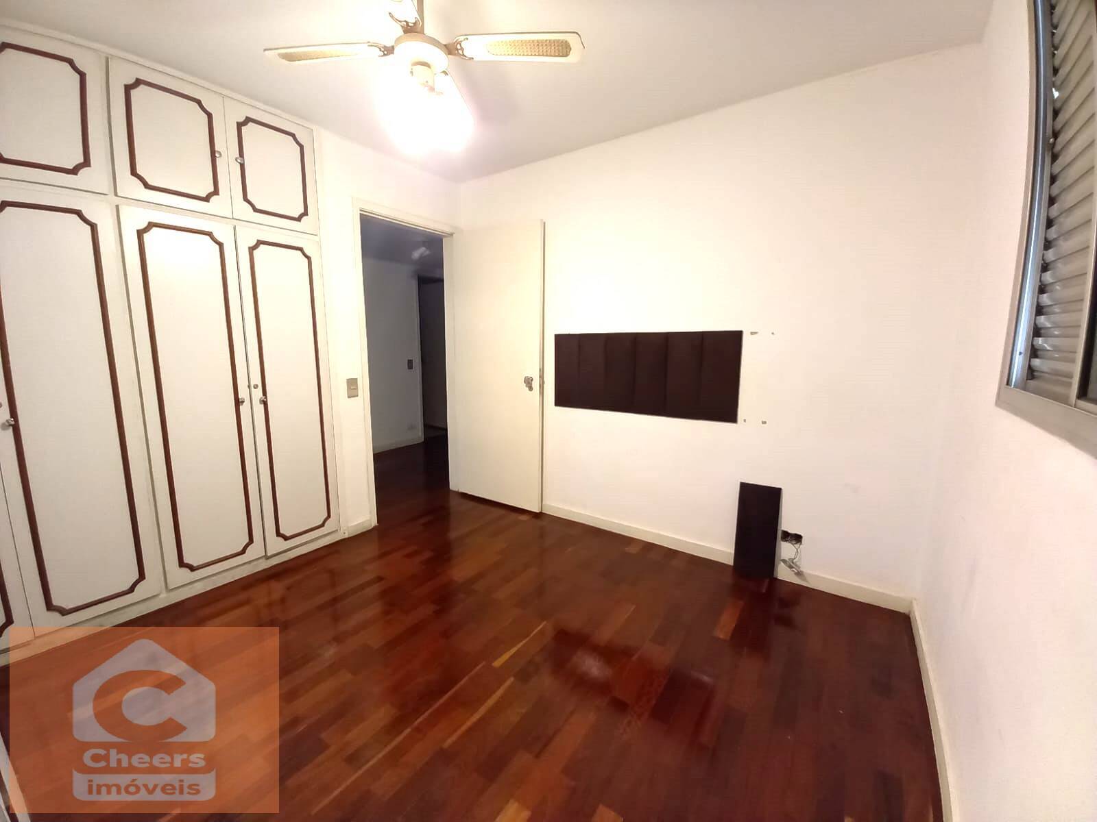 Apartamento para alugar com 4 quartos, 165m² - Foto 16