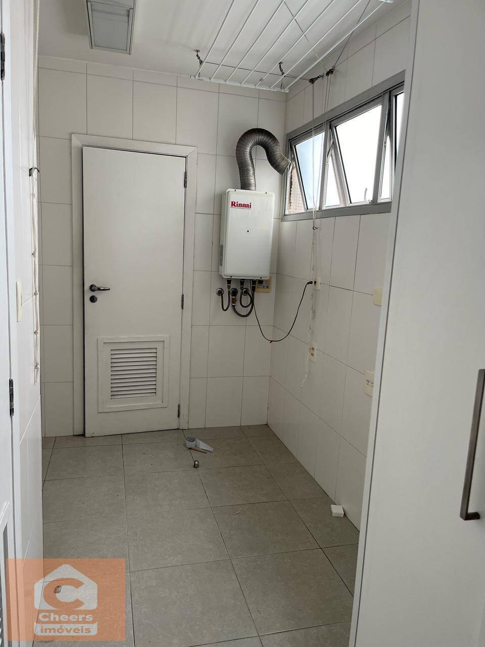 Apartamento para alugar com 3 quartos, 140m² - Foto 13