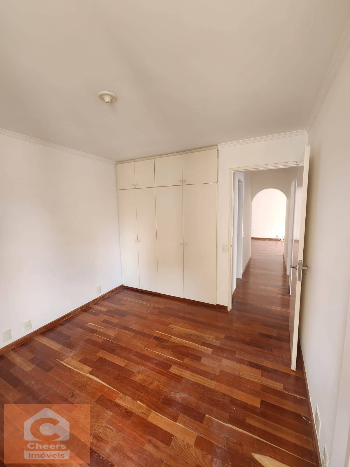 Apartamento à venda com 3 quartos, 130m² - Foto 5