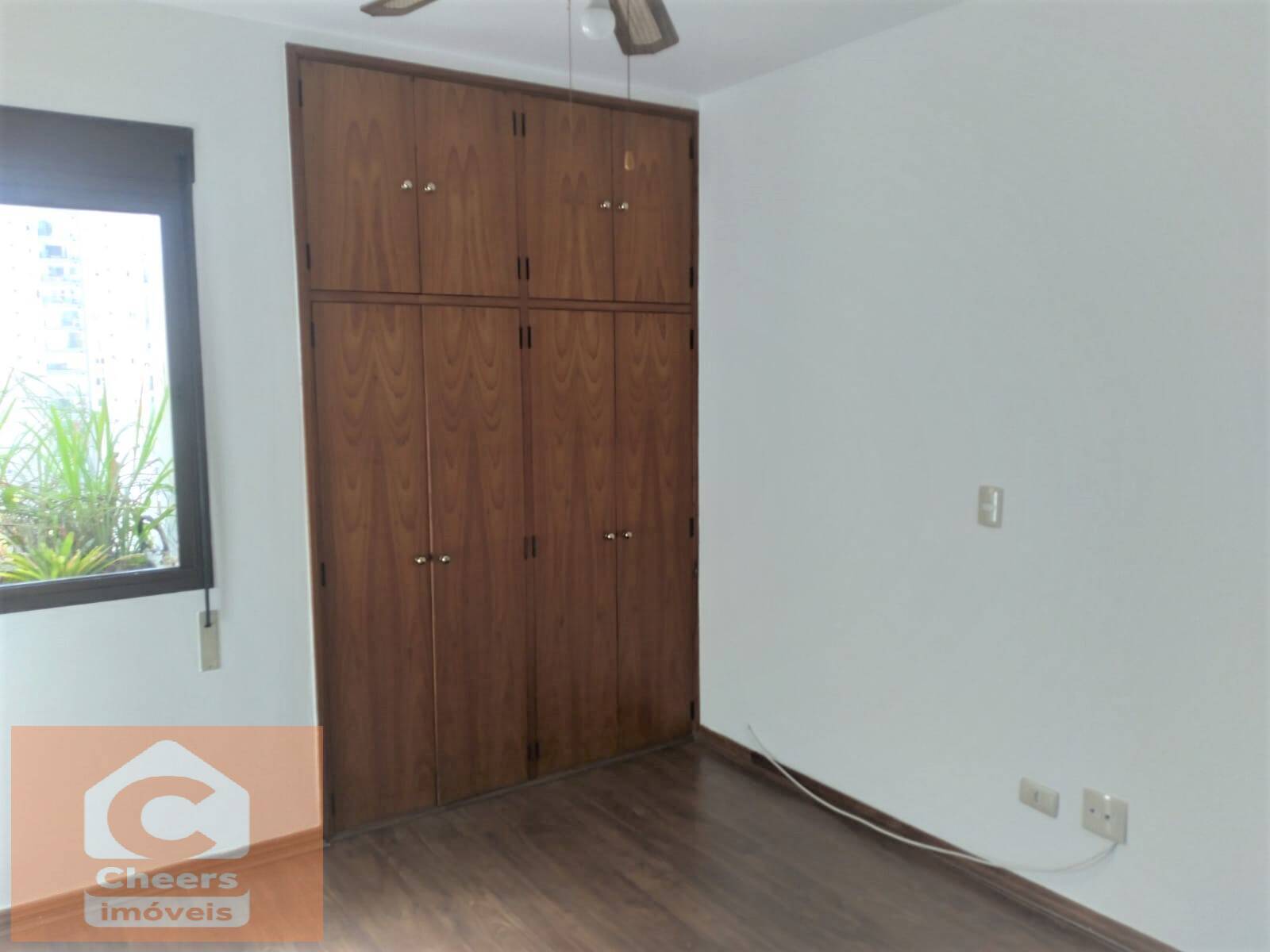 Apartamento à venda com 4 quartos, 225m² - Foto 17