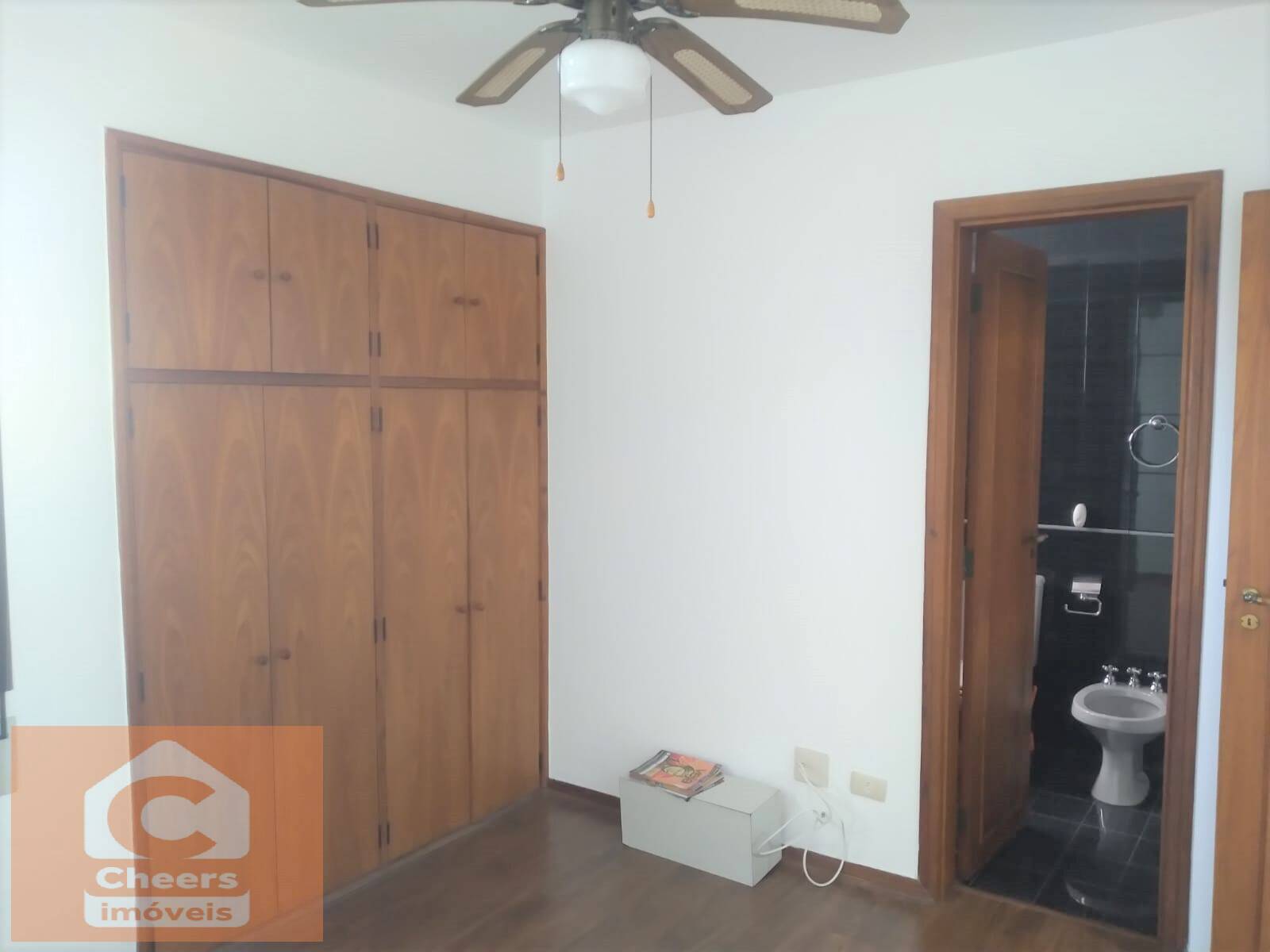 Apartamento à venda com 4 quartos, 225m² - Foto 26